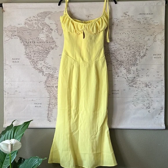 House of CB ‘Soren’ Buttercup Cutout Mermaid MidiNWOT